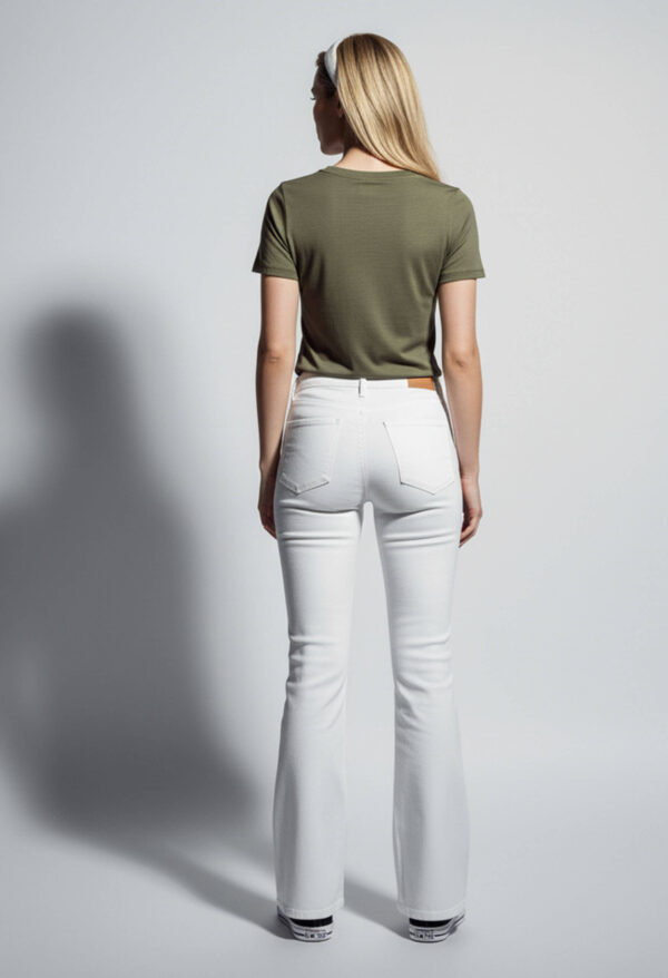 jeans mujer tiro alto oxford blanco en talles grandes por mayor